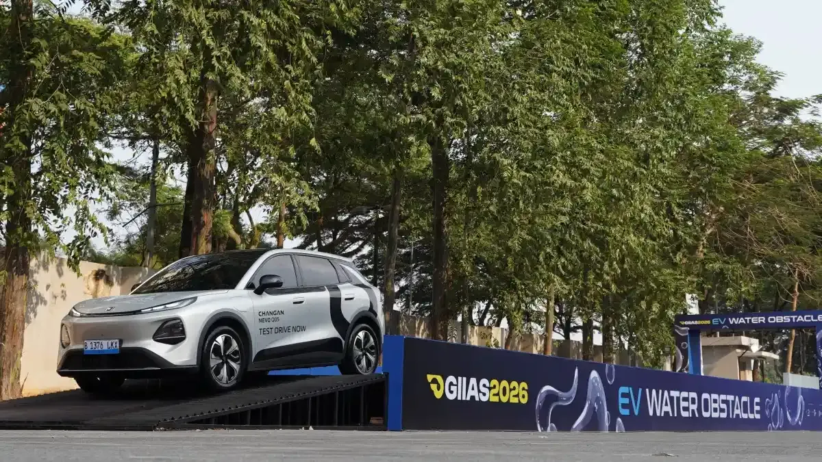 Deepal S05 dan Nevo Q05 Curi Perhatian Pengunjung GIIAS