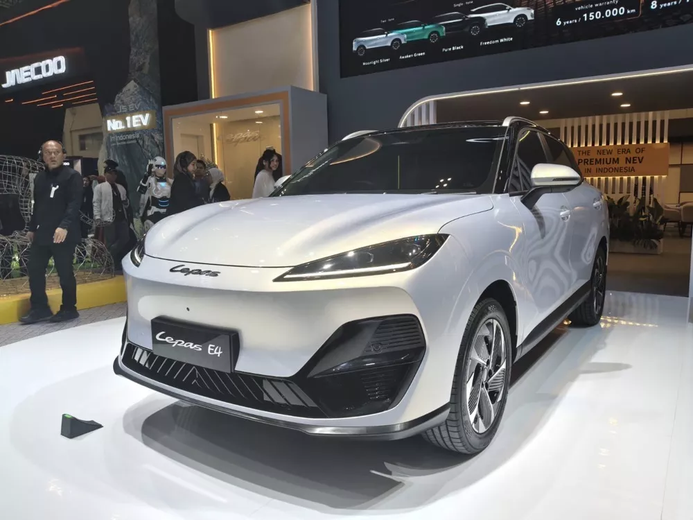 LEPAS E4 EV: SUV Listrik 600 km Berbasis Platform LEX