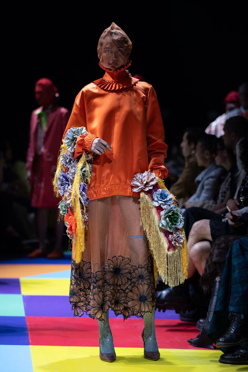 Batik Organza dan Wastra Modern: Inovasi yang Tetap Berakar