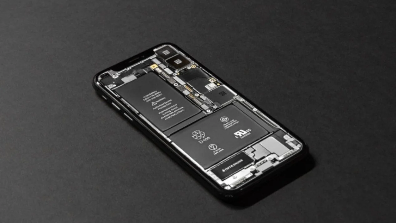 Pengaturan iPhone yang Diam-diam Menguras Baterai dan Cara Mematikannya
