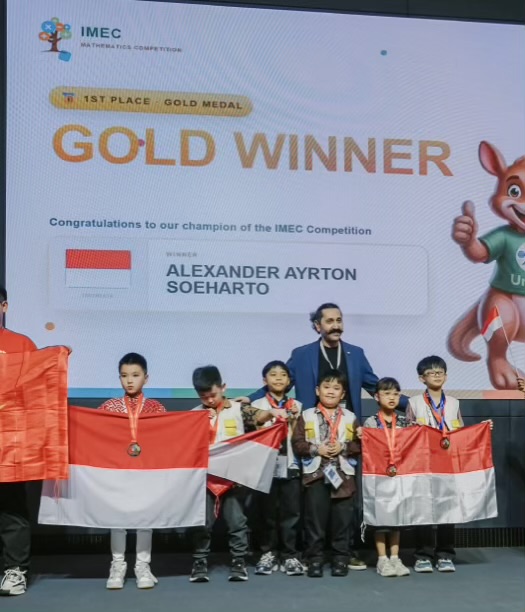Dari Kelas 2 SD ke Podium Dunia: Emas Olimpiade Matematika