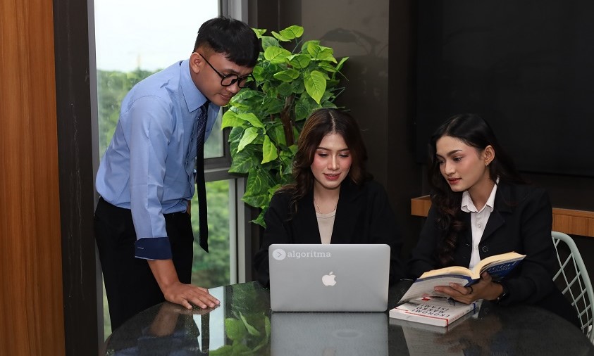 Kurikulum AI Multidisiplin: Strategi Kampus Mencetak Talenta Global