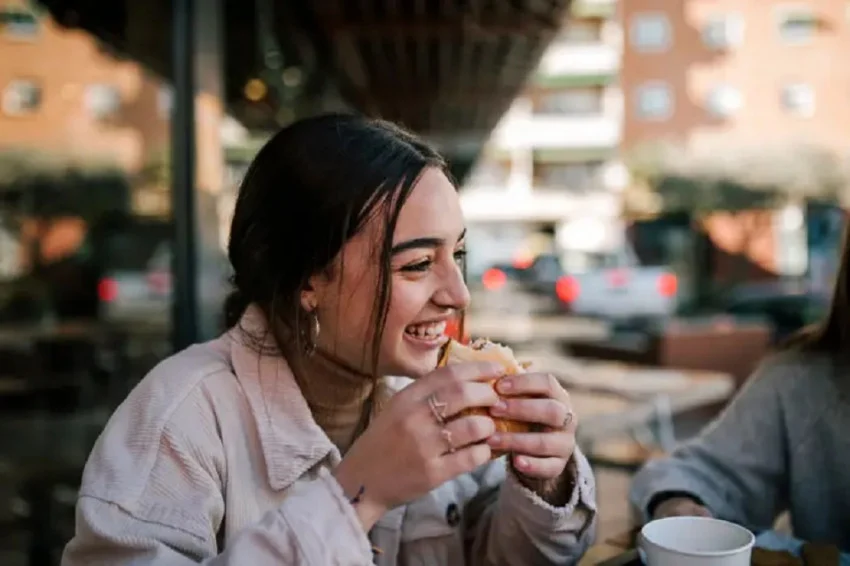 4 Kebiasaan Sehari-hari Gen Z yang Diam-diam Merusak Jantung