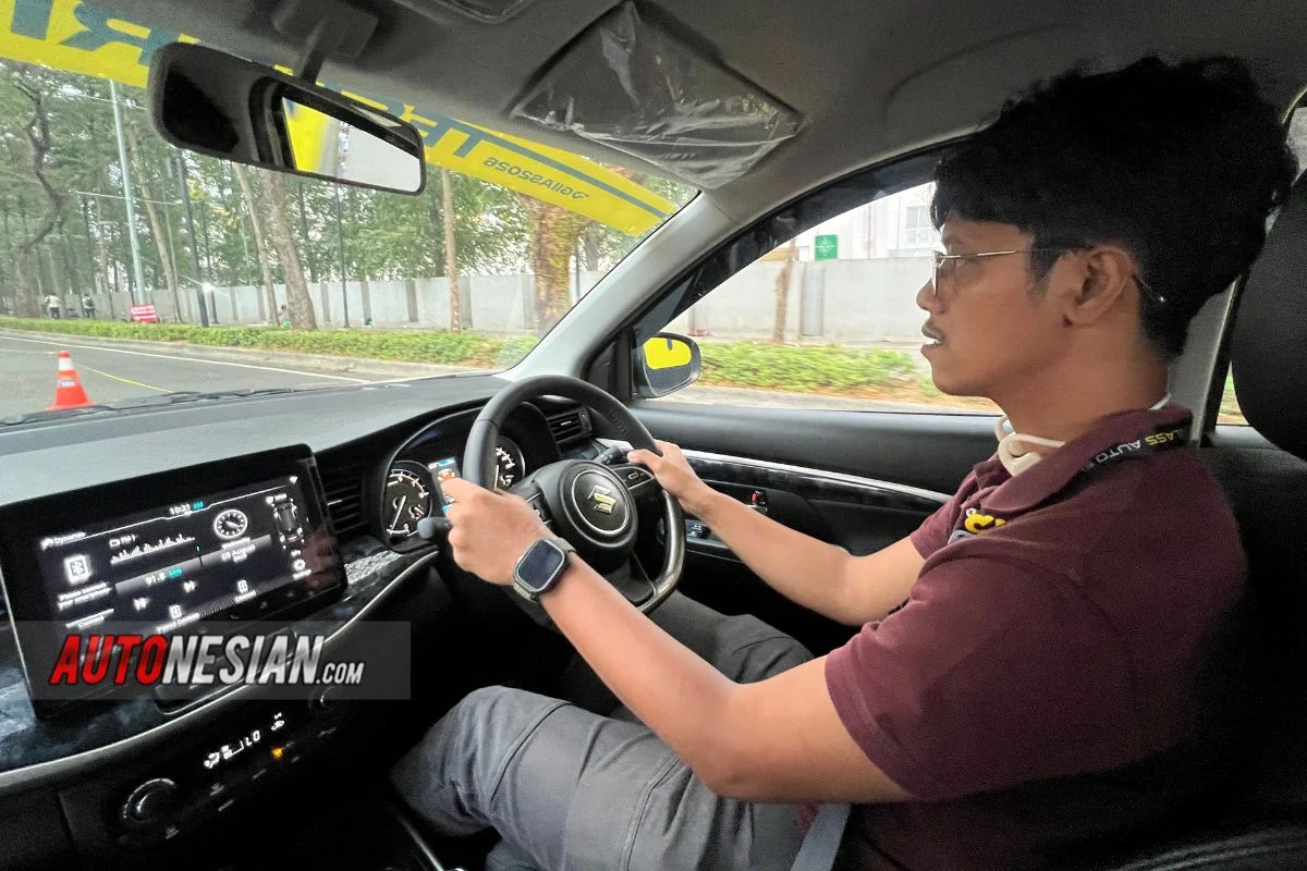 Review Suzuki XL7 Hybrid: Nyaman, Irit, tapi Bukan Buat Ngebut