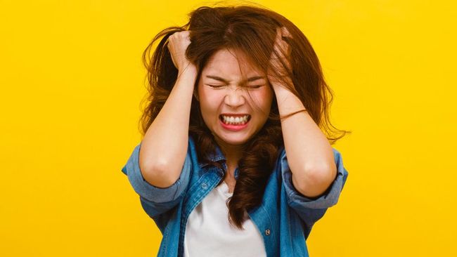 Mengapa Remaja Jadi Pendiam dan Bagaimana Orang Tua Merespons