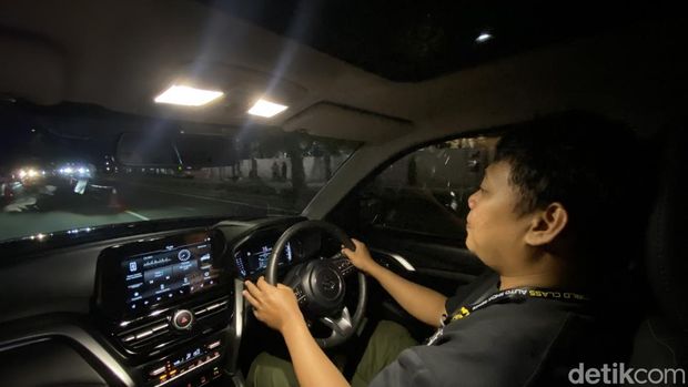 Suzuki Grand Vitara di GIIAS: Diskon Besar, Nilai Makin Menggoda