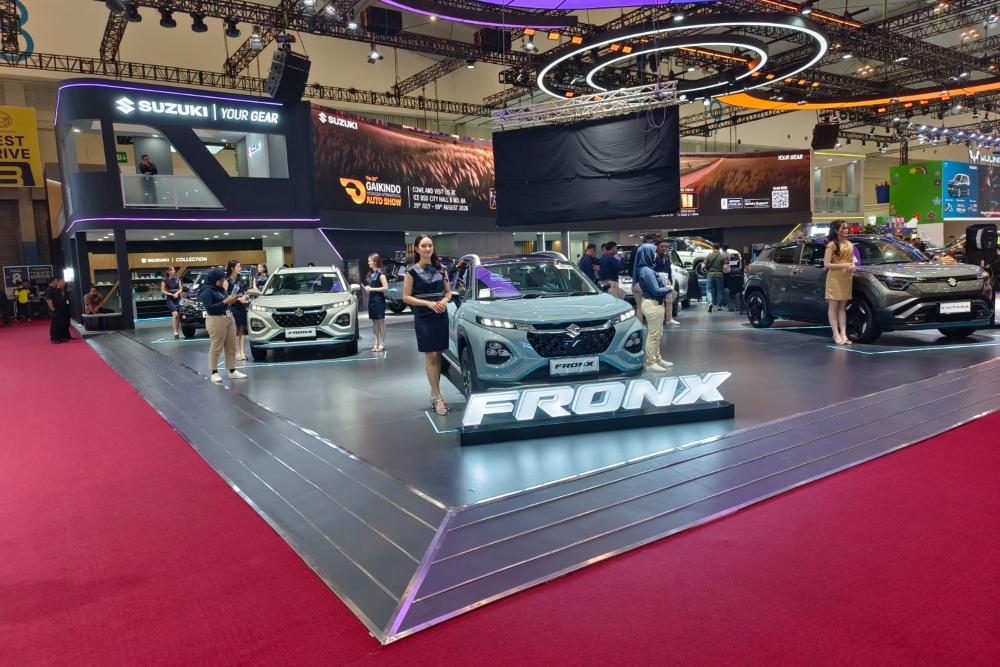 SUV Kompak Sporty: Suzuki Fronx Kuro vs Hybrid Pesaing