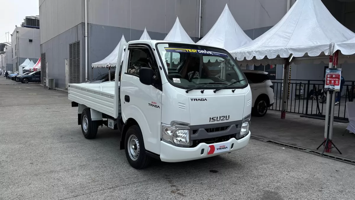 Isuzu Traga AC: Pickup Niaga Ringan yang Nyaman untuk Kerja Harian