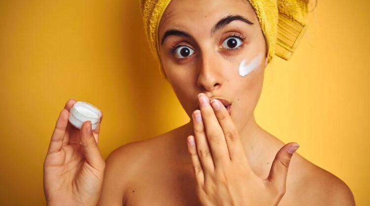 7 Kesalahan Skincare yang Membuat Kulit Sulit Membaik