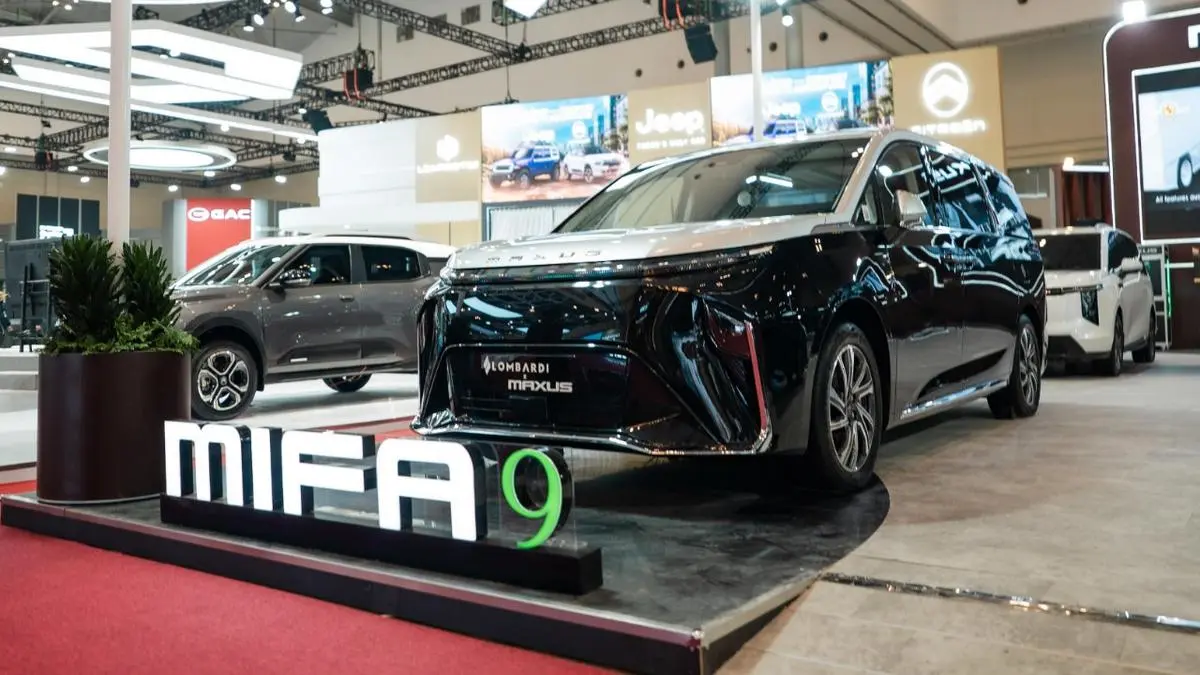 MPV Listrik Rp 900 Jutaan dengan Kursi Pijat dan Kabin Luas