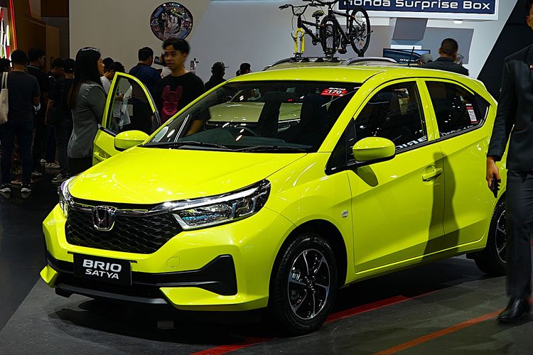 Membeli Mobil dengan Gaji UMR: Panduan Kredit dan Cicilan