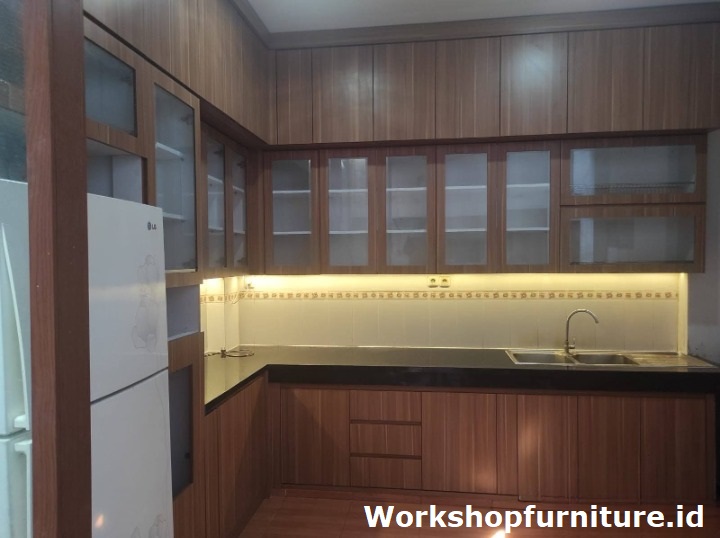Panduan Memilih Material Kitchen Set untuk Dapur Elegan dan Tahan Lama