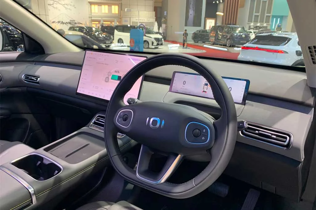Head Unit Changan Nevo Q05 14,6 Inci: Otak Kendali dan Hiburan Pintar