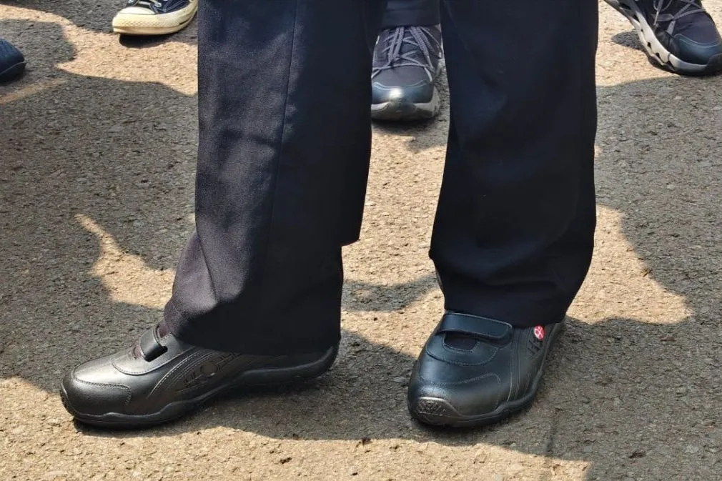 Sepatu Karet Lokal BRIN: Inovasi Murah yang Serius