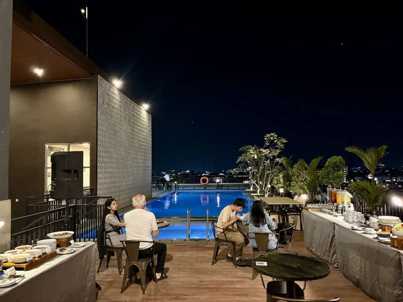 Staycation Hemat Agustus: Hotel & Homestay dengan Kuliner dan Budaya