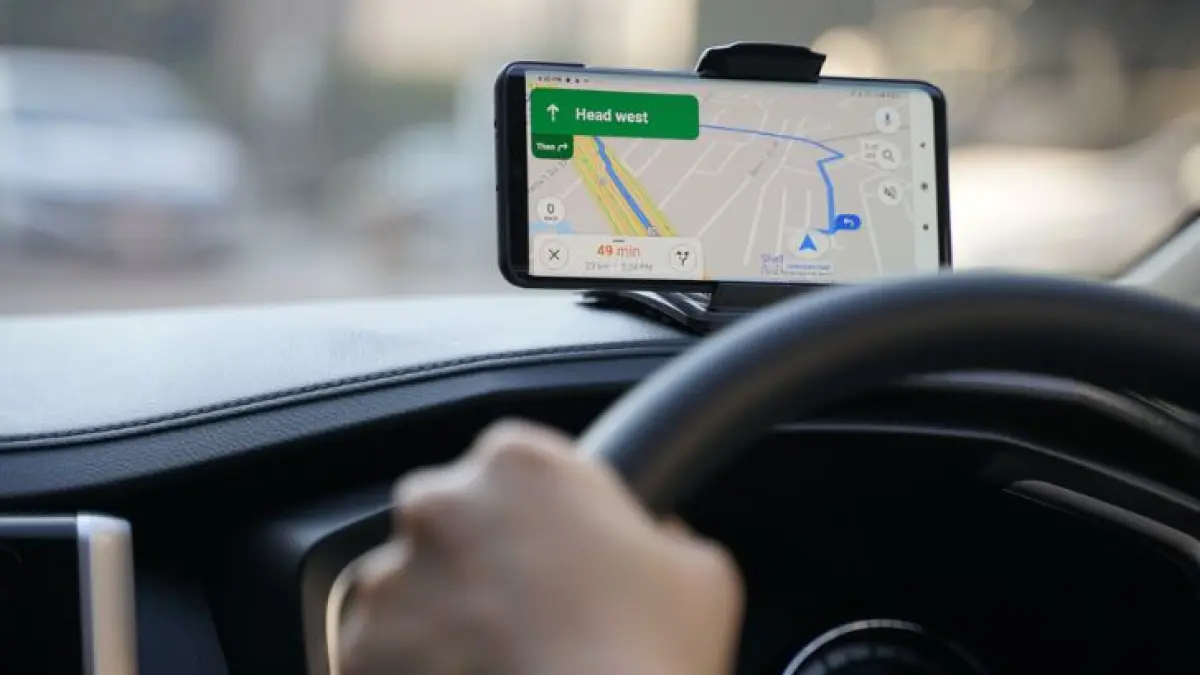 Google Maps Jadi Asisten Pribadi: Pesan Makanan hingga Booking Hotel