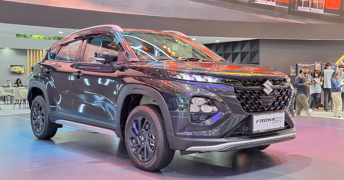 Suzuki Fronx SGX Hybrid Kuro Mencuri Perhatian di Area Test Drive GIIAS