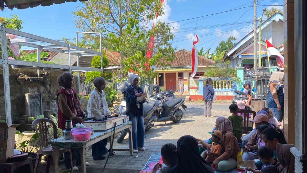 Dari Posyandu ke Meja Makan: Mahasiswa Menggerakkan Gizi Keluarga Desa