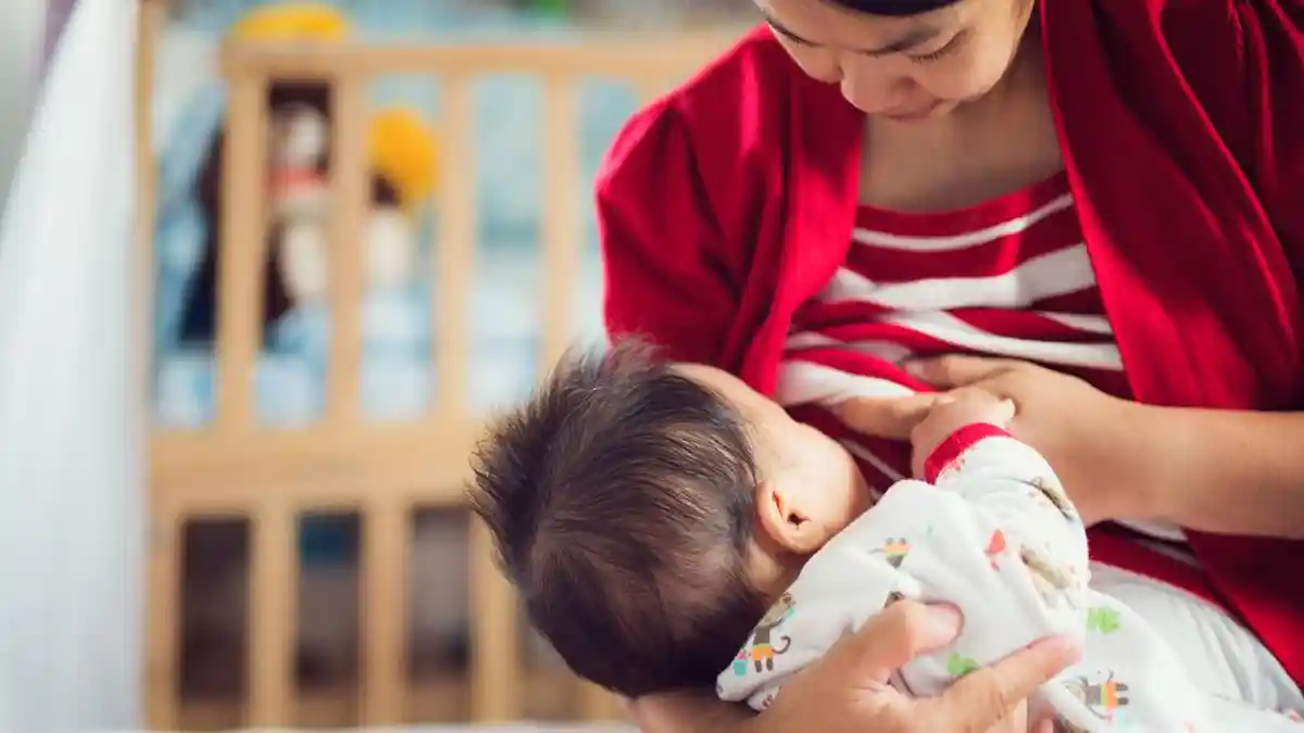 Freezer Penuh ASI, Risiko Mastitis yang Sering Diabaikan