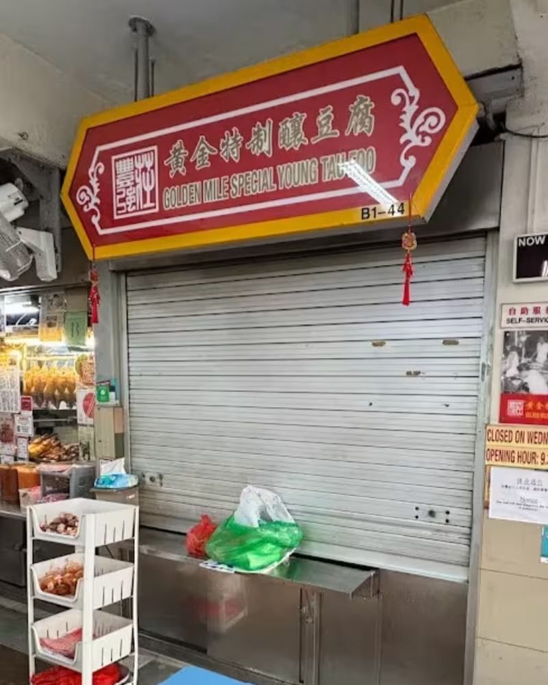 Mengapa Warung Kaki Lima Legendaris Memilih Tutup Permanen
