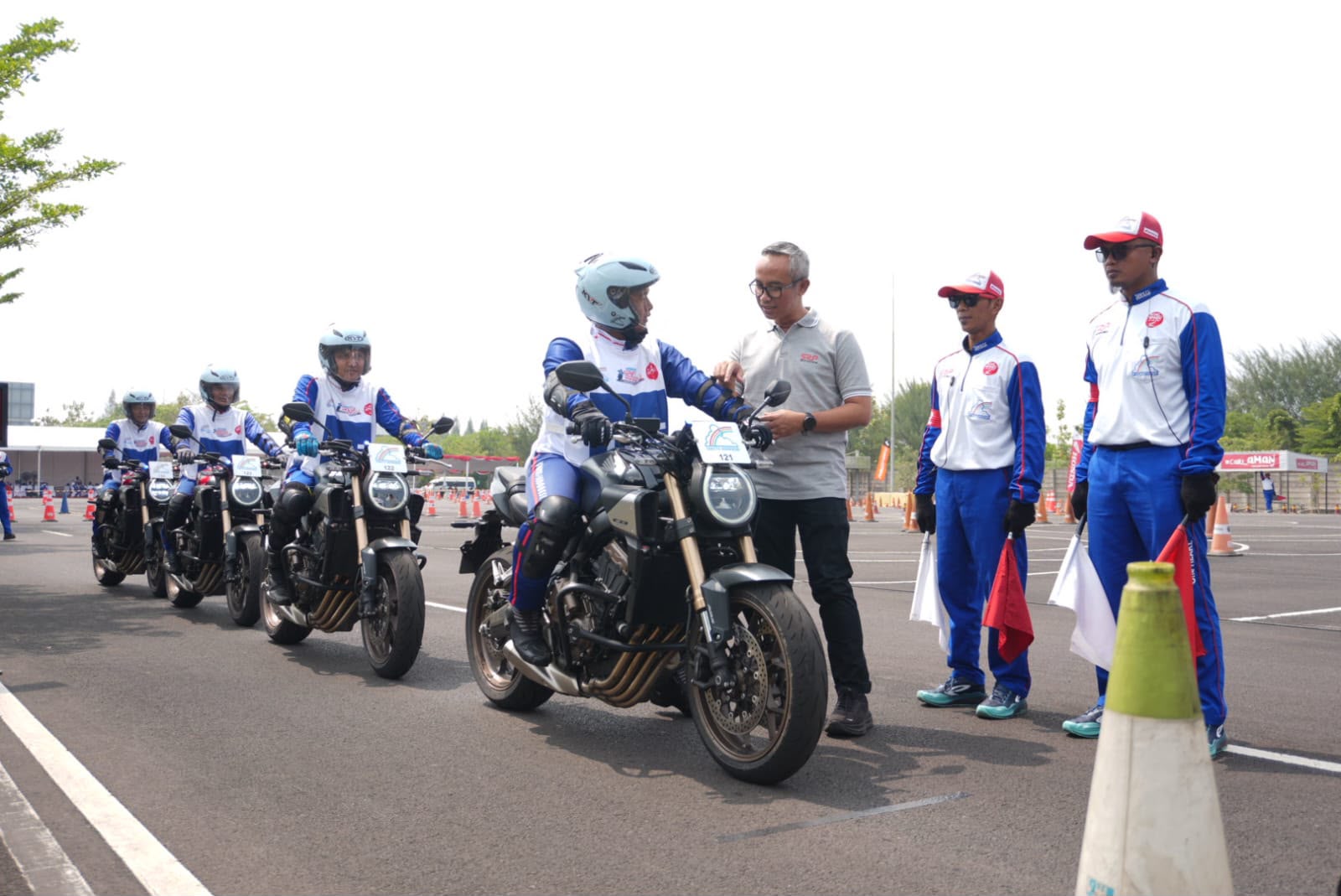 Sertifikasi Instruktur Safety Riding: Standar Kompetensi dan Agen Perubahan