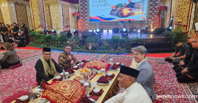 Lima Tradisi Kuliner UNESCO dan Jalan Padang Menjadi Kota Gastronomi