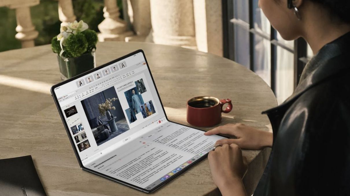 Laptop Lipat OLED 18 Inci dengan Kirin X90 Plus untuk Profesional Mobile