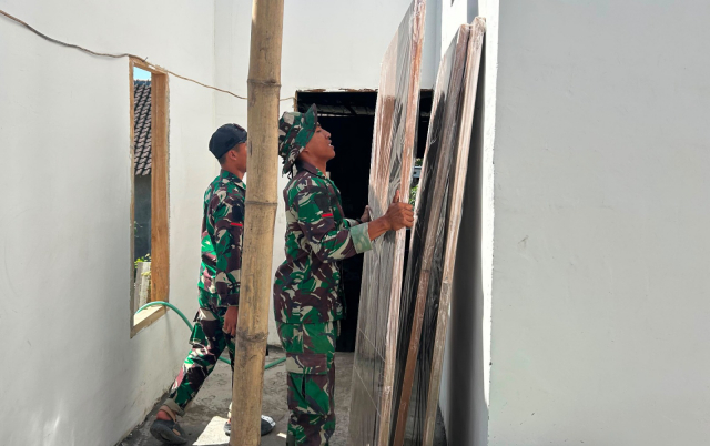 TMMD 129 Bojonegoro: Bedah Rumah Gotong Royong yang Mengubah Hidup