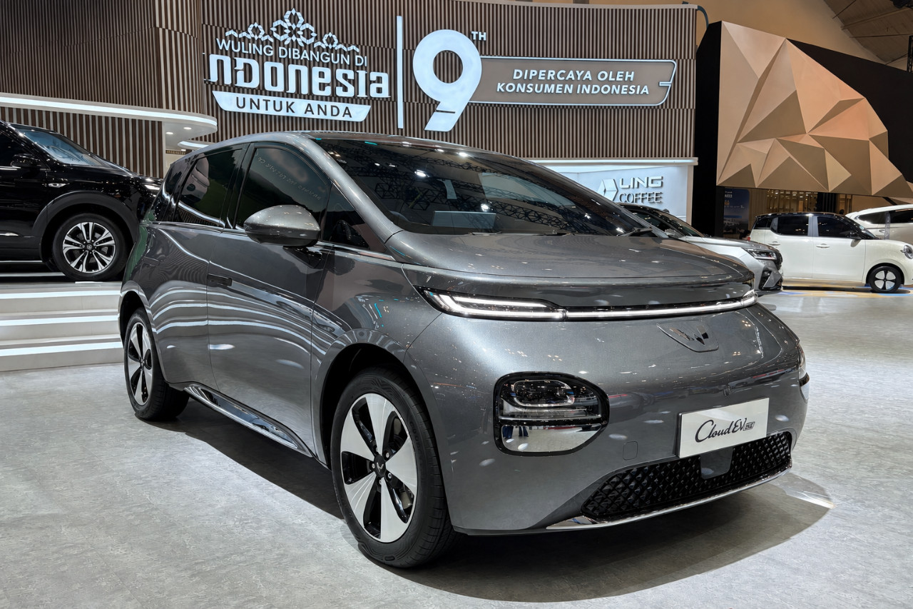 Wuling Cloud EV SE: Hatchback Listrik Ekonomis dengan Sofa Mode