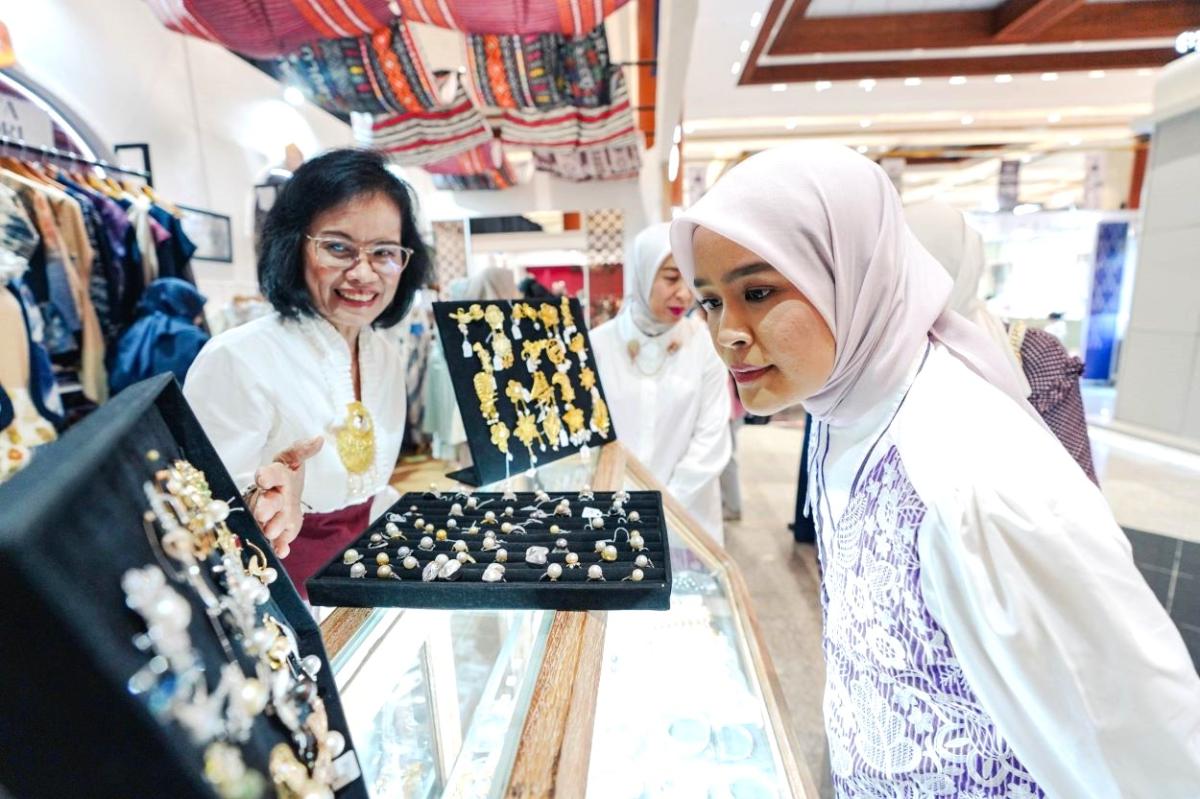 Dari Pameran Lokal ke Pasar Nasional: Strategi Kemitraan UMKM Fashion