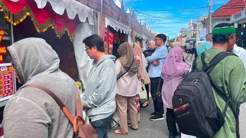Kuliner Minang yang Hampir Punah Hidup Lagi di Padang Gastronomy Market
