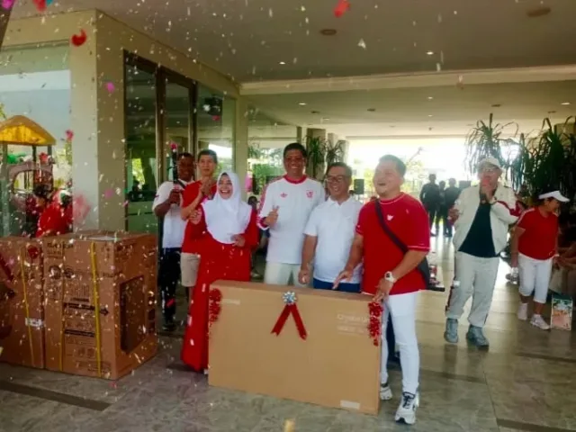 Ribuan Warga Rayakan Kemerdekaan Lewat Jalan Sehat di Hunian Vertikal