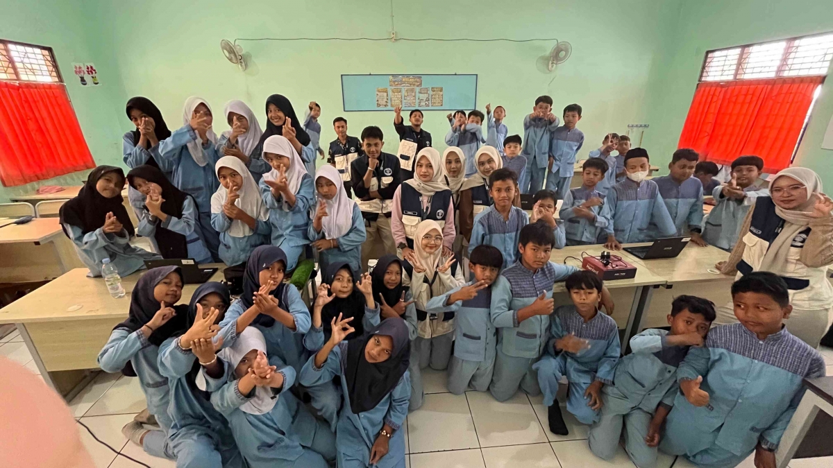 Dari Blok Kode ke Game Interaktif: Scratch Mengubah Cara Siswa SD Belajar Coding