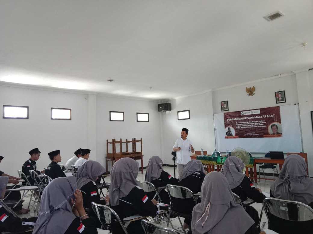 Sekolah Ajarkan Jurnalisme untuk Tangkal Hoaks di Era Media Sosial