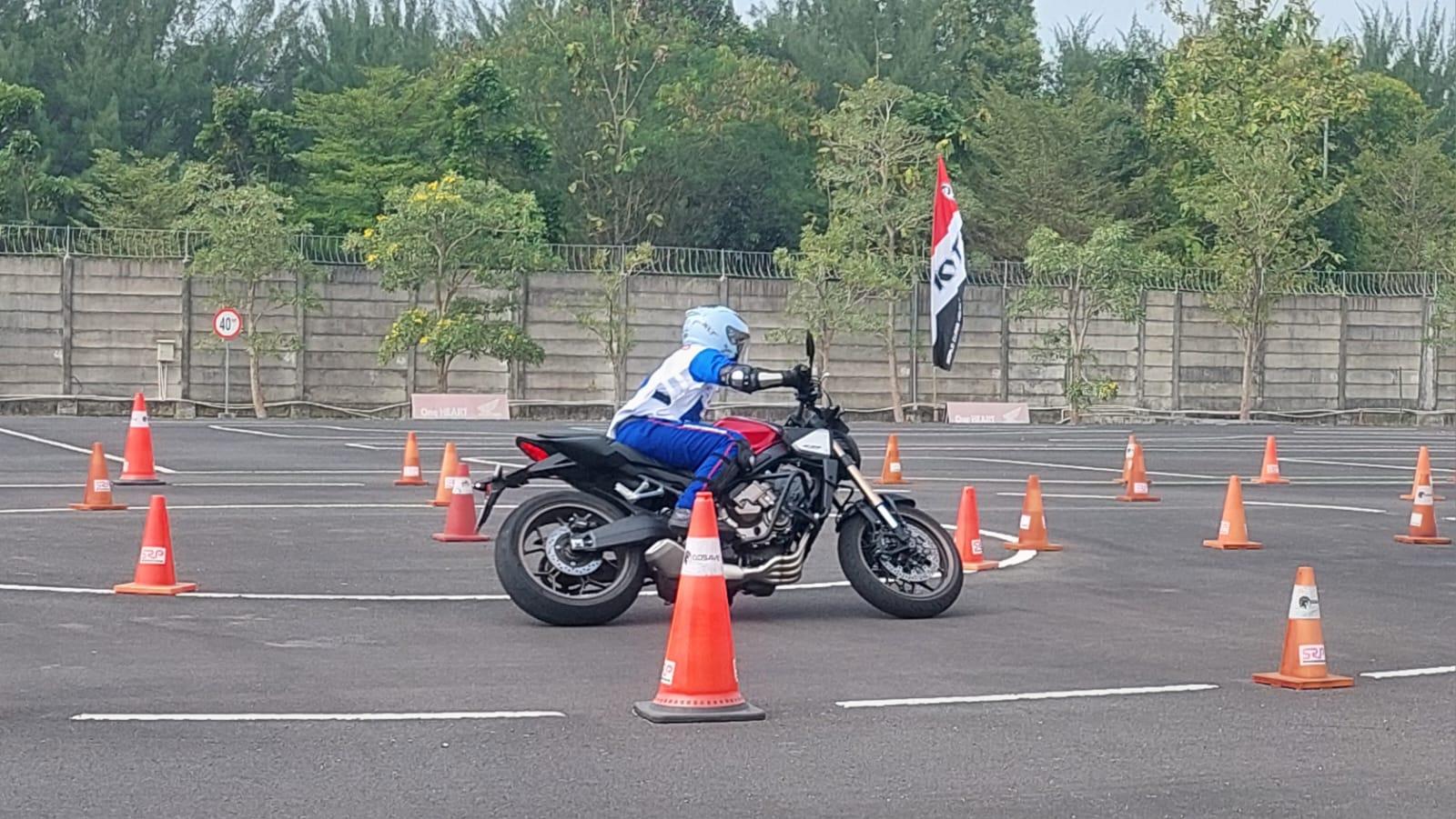 Standar Penilaian Baru AHSRIC dan Lompatan Mutu Instruktur Safety Riding