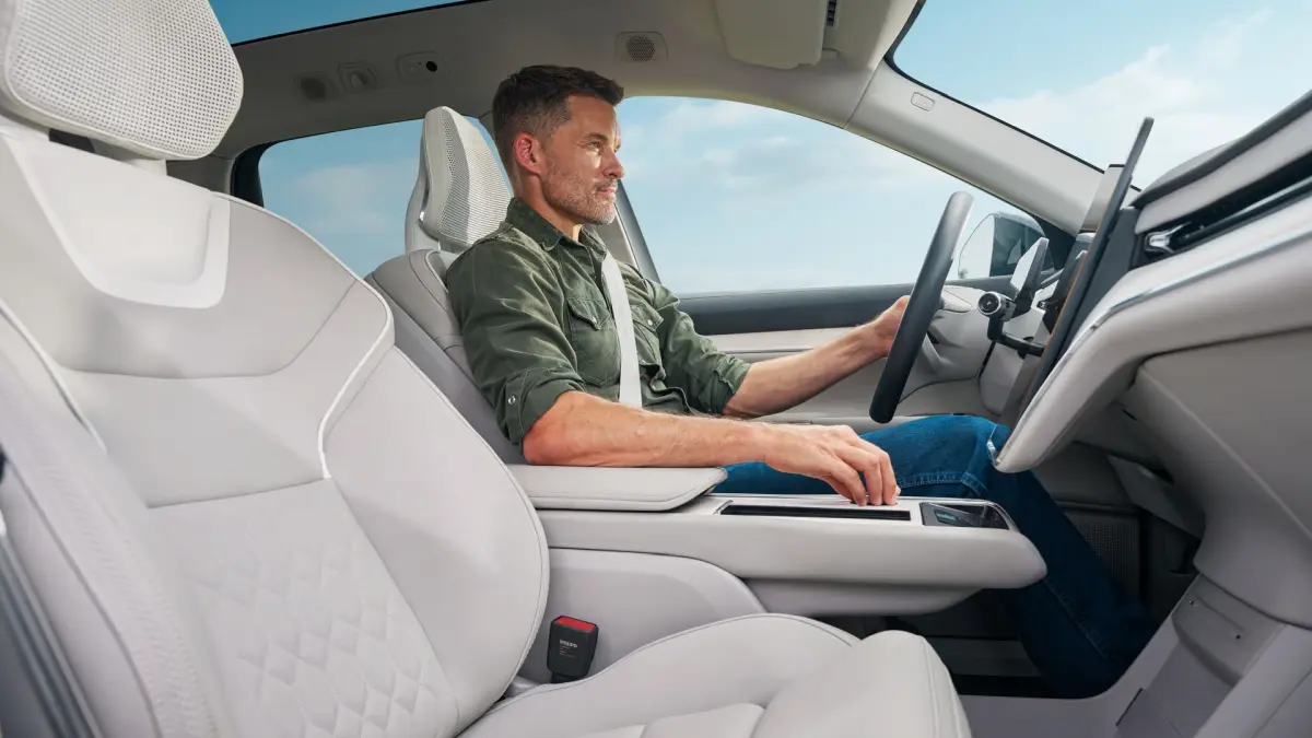 Volvo EX90 dan ES90: Serangan Sunyi di Segmen Mobil Listrik Premium