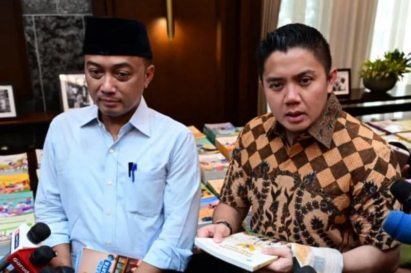 Pembaruan Buku Pelajaran Nasional: Saatnya Negara Serius pada Kertas dan Huruf