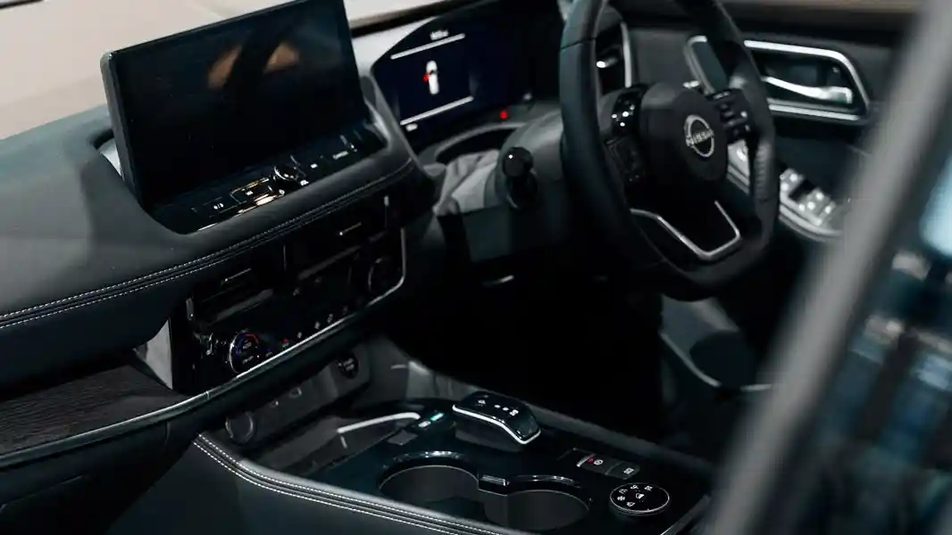 Nissan X-Trail e-POWER dengan e-4ORCE: Alternatif SUV Elektrifikasi Premium