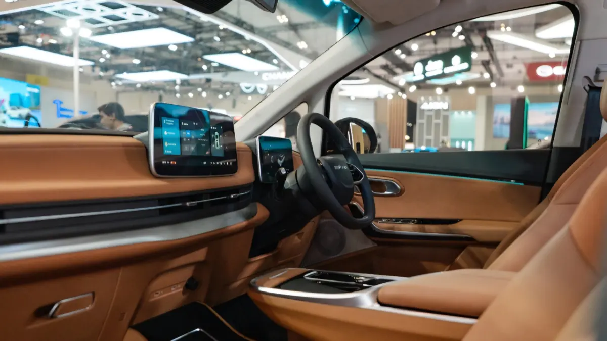 Mobil Listrik China Terbaru di GIIAS: SUV Premium dan Kabin Futuristik