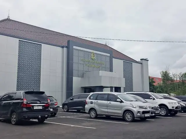 Korupsi Lampu Jalan: Kolusi Politik dan Bobolnya Pengawasan Kota