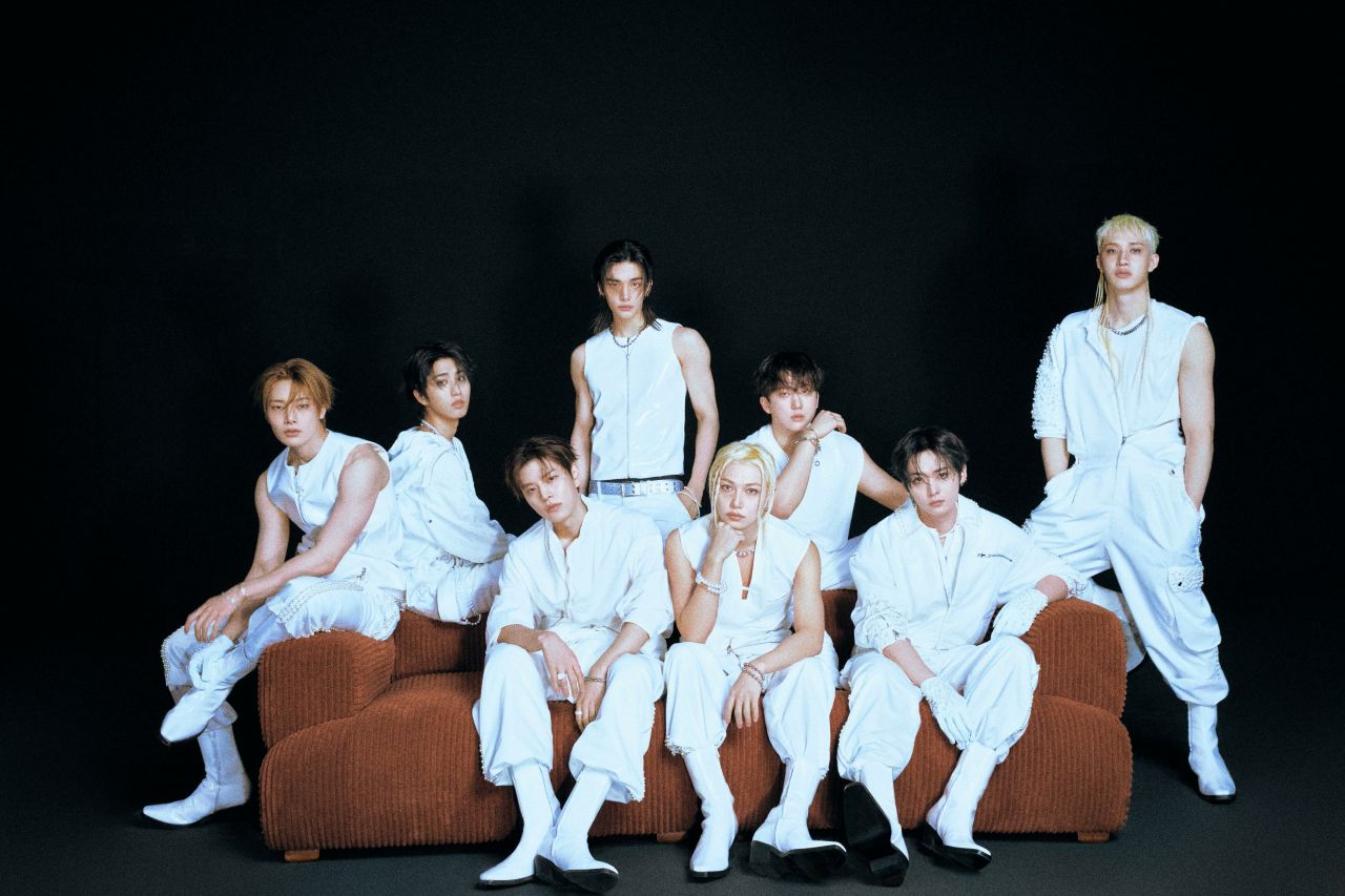 Makna Mendalam Lagu This & That Stray Kids: Ajakan Tidak Membatasi Diri