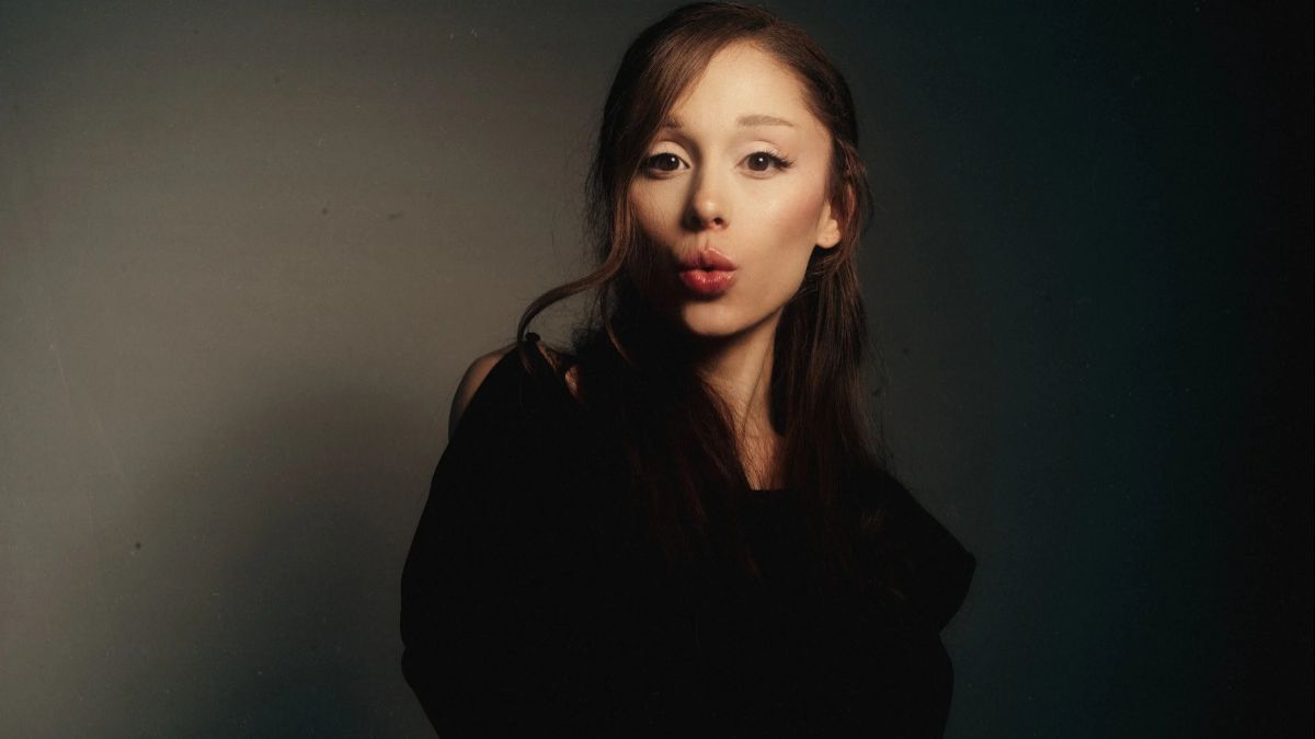 Album ‘Petal’ No. 1 di Billboard 200: Luka, Pertumbuhan, dan Rekor Ketujuh Ariana Grande