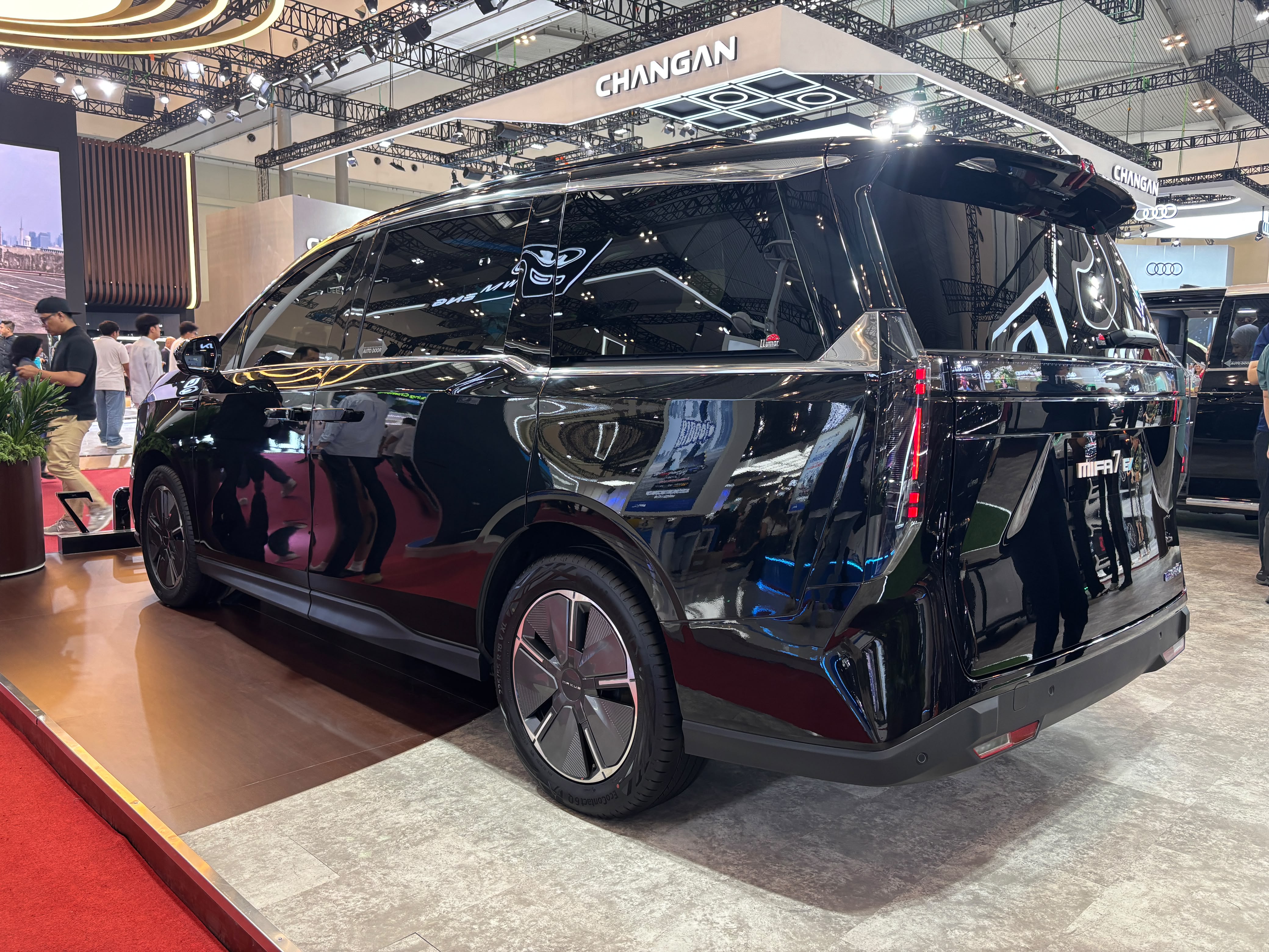 Maxus Mifa 7: MPV Listrik Premium untuk Keluarga Modern