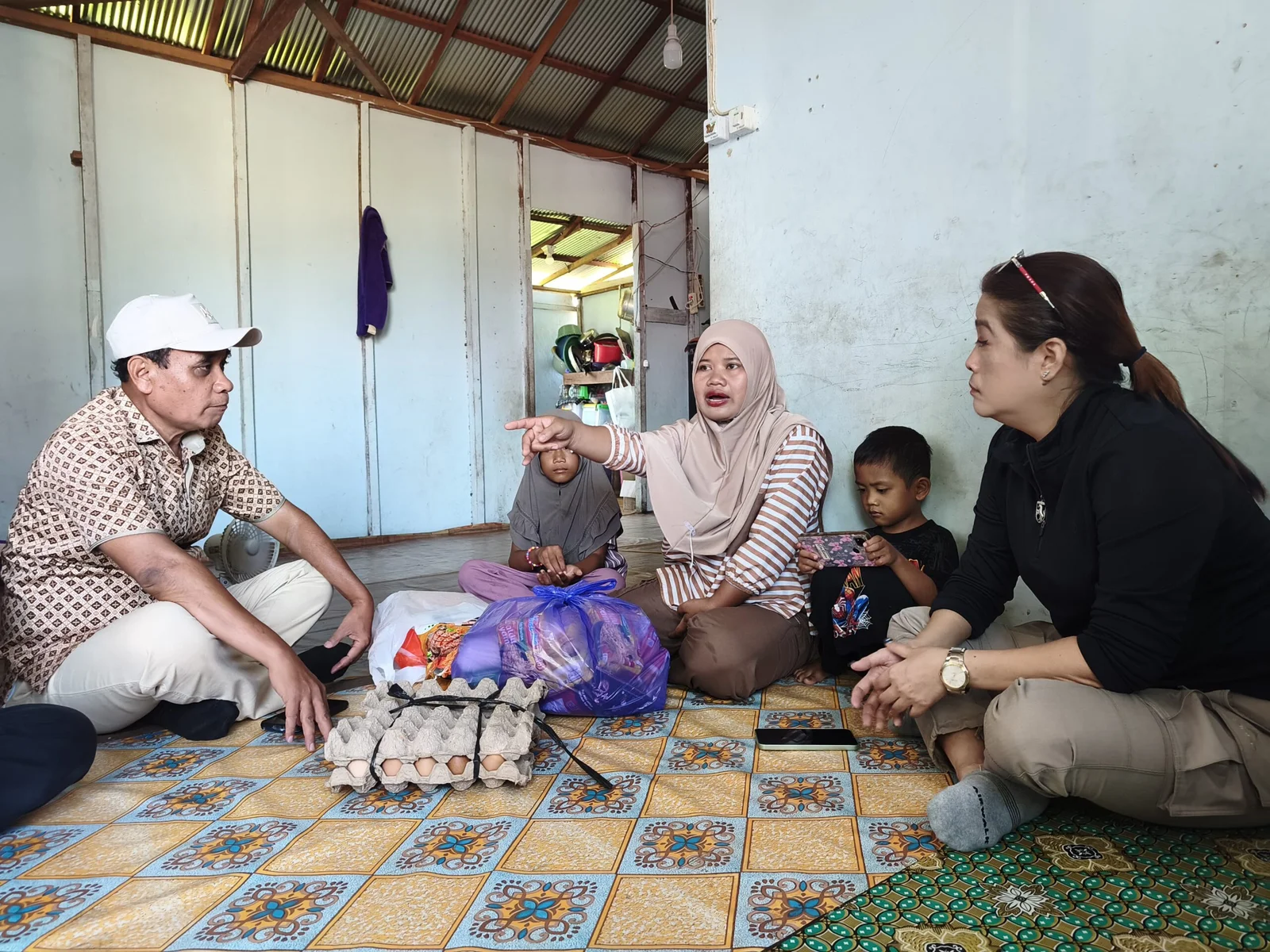 Layanan Trauma Healing Pasca-Bencana: Mengembalikan Hidup, Bukan Sekadar Menyelamatkan Nyawa