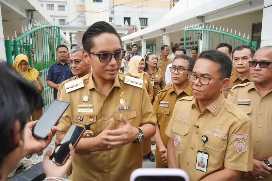 Pembebastugasan Camat Medan Timur: Ujian Serius Integritas Aparatur