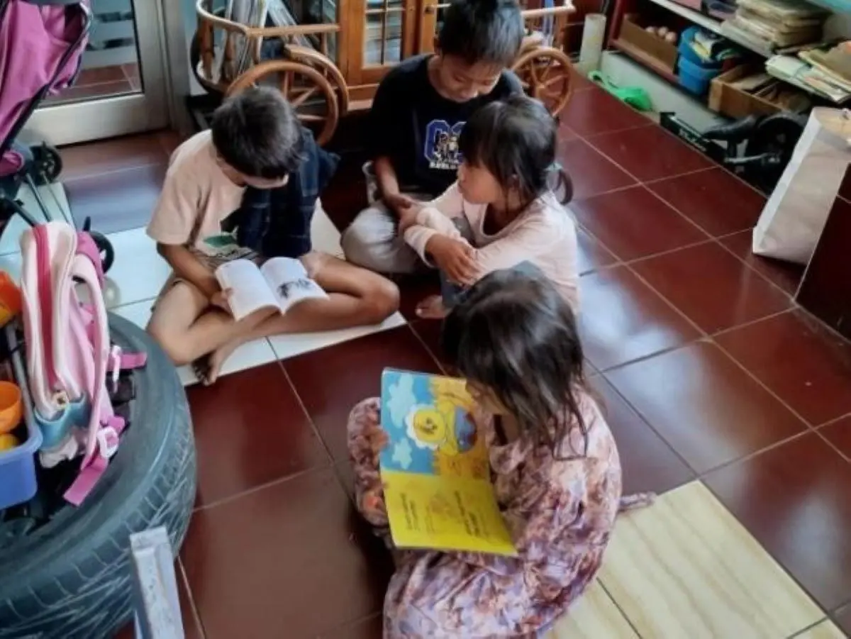 Mendongeng sebagai Fondasi Literasi Anak Sejak Dini