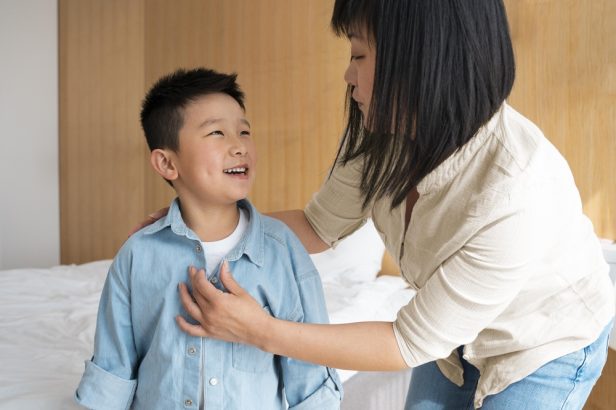 Mitos Vaksin Anak yang Masih Dipercaya Orang Tua