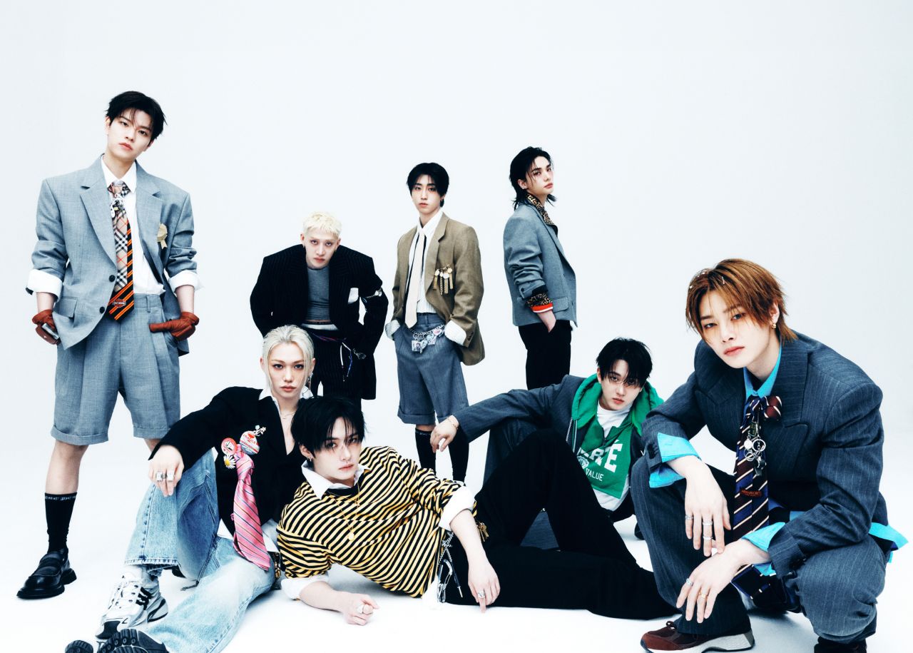 Makna Mendalam Lagu This & That Stray Kids: Ajakan Tidak Membatasi Diri