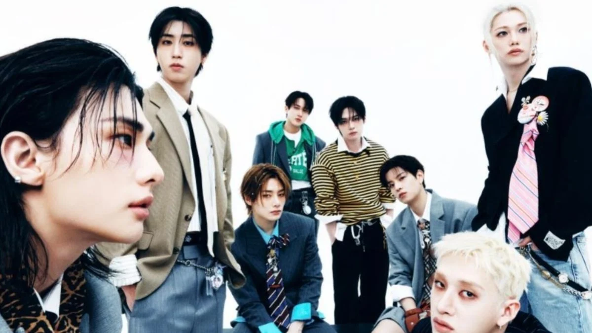 Stray Kids dan Strategi Global di Balik Ledakan ‘THIS & THAT’