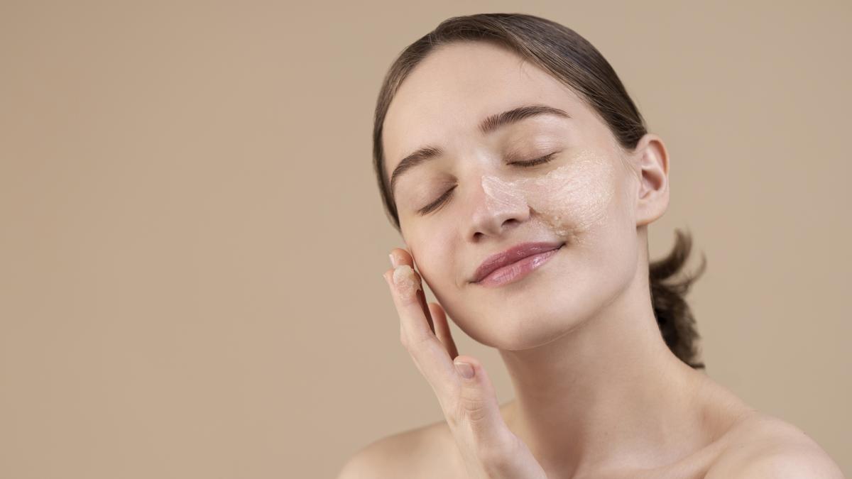 Rutinitas Skincare Minimal untuk Kulit Kombinasi